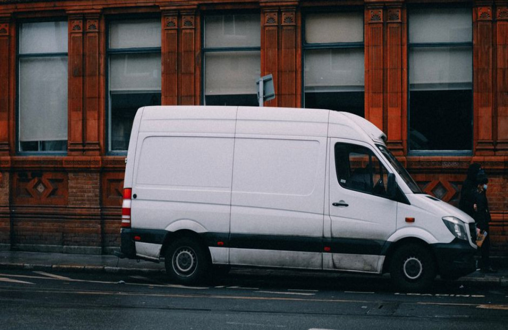 Hoeveel km mag je privé rijden met een bestelauto van de zaak zonder bijtelling in 2026