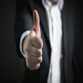 Wat is het adres van de Kamer van Koophandel en hoe neem je contact op?