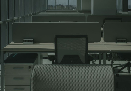 Hoeveel werkplekken heb je nodig voor 20 medewerkers die hybride werken?