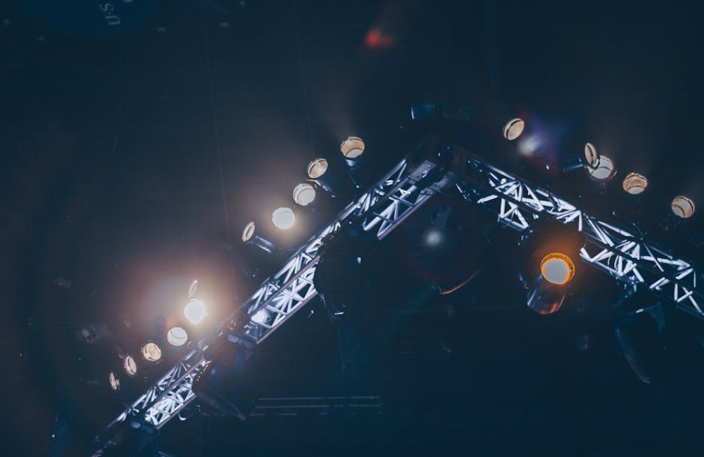 Rigging huren voor evenementen en producties? Zekerheid in hoogtewerk!